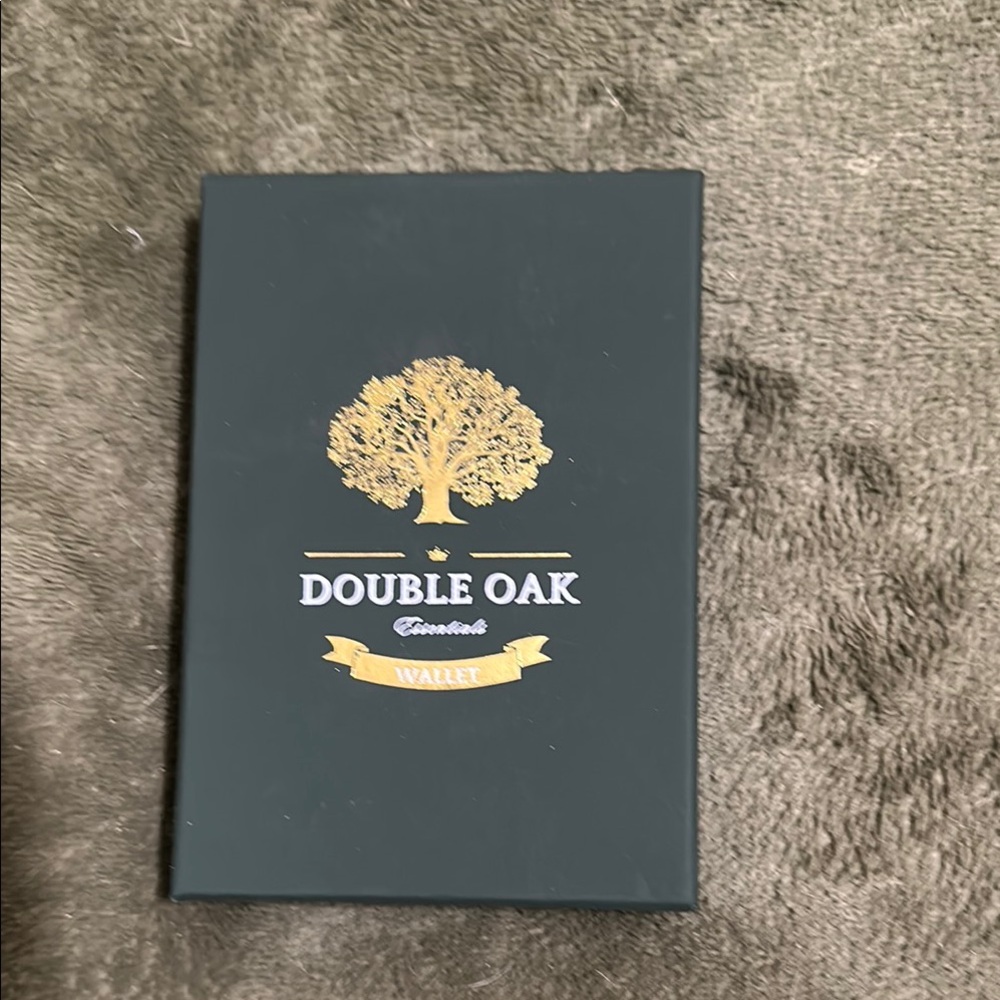 Double Oak Black Wallet with Gold Logo